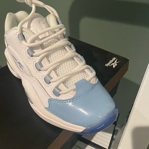 Reebok Question Lows, NIB